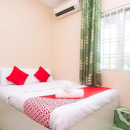 Oyo 1224 Hotel Hajah Rohayah Tanjong Malim Zewnętrze zdjęcie