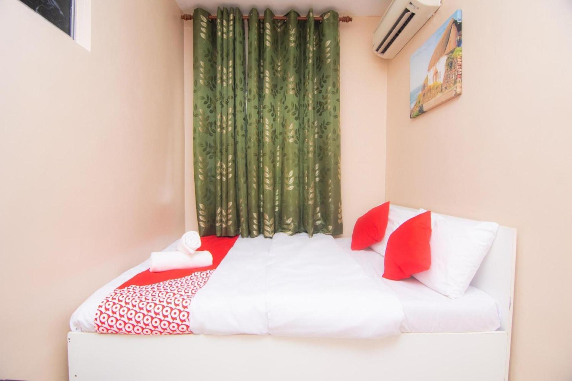Oyo 1224 Hotel Hajah Rohayah Tanjong Malim Zewnętrze zdjęcie