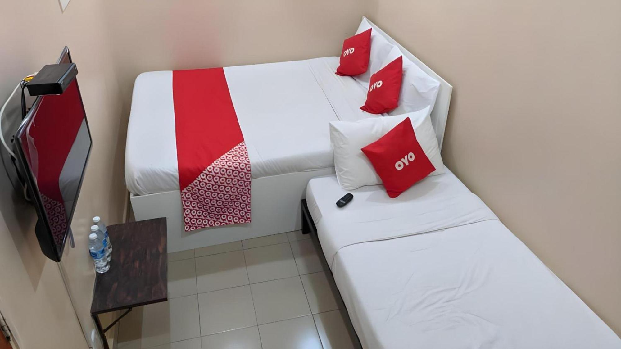 Oyo 1224 Hotel Hajah Rohayah Tanjong Malim Zewnętrze zdjęcie