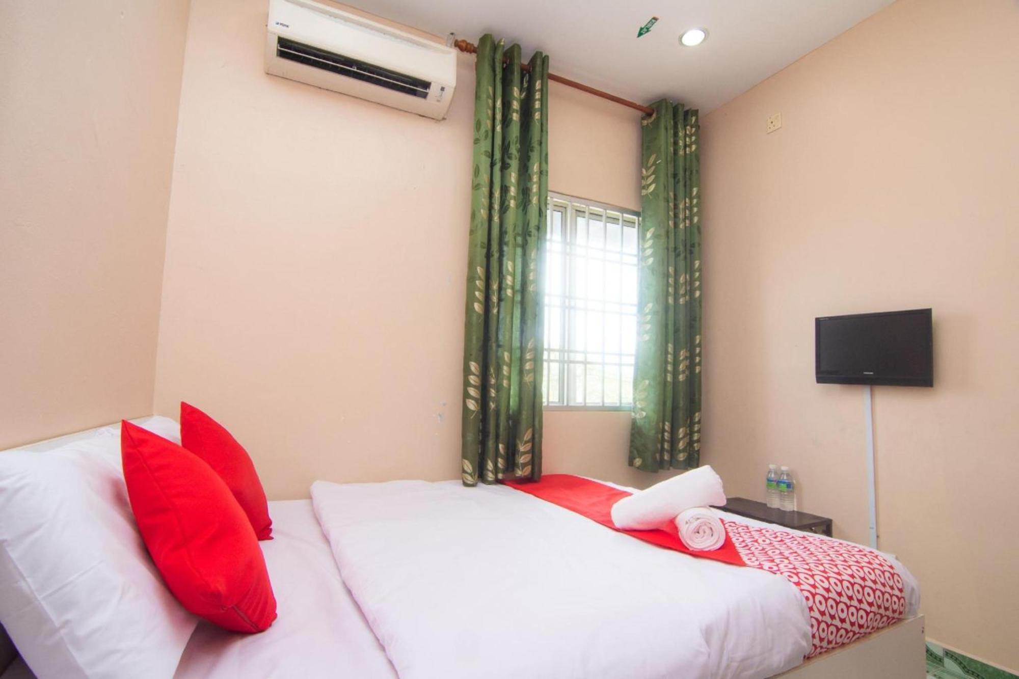 Oyo 1224 Hotel Hajah Rohayah Tanjong Malim Zewnętrze zdjęcie