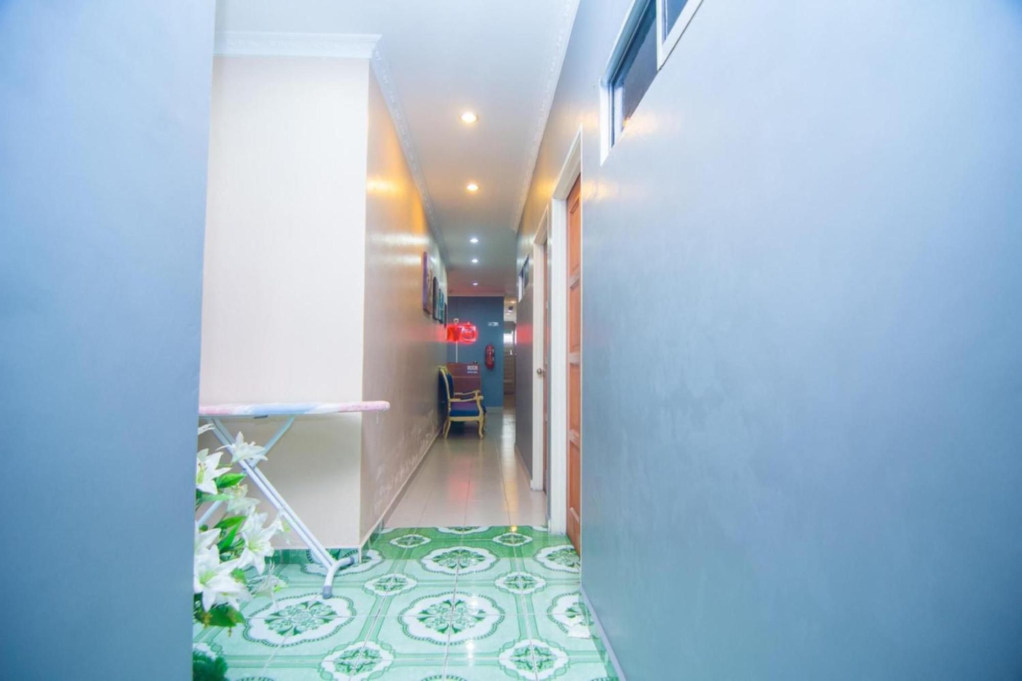 Oyo 1224 Hotel Hajah Rohayah Tanjong Malim Zewnętrze zdjęcie