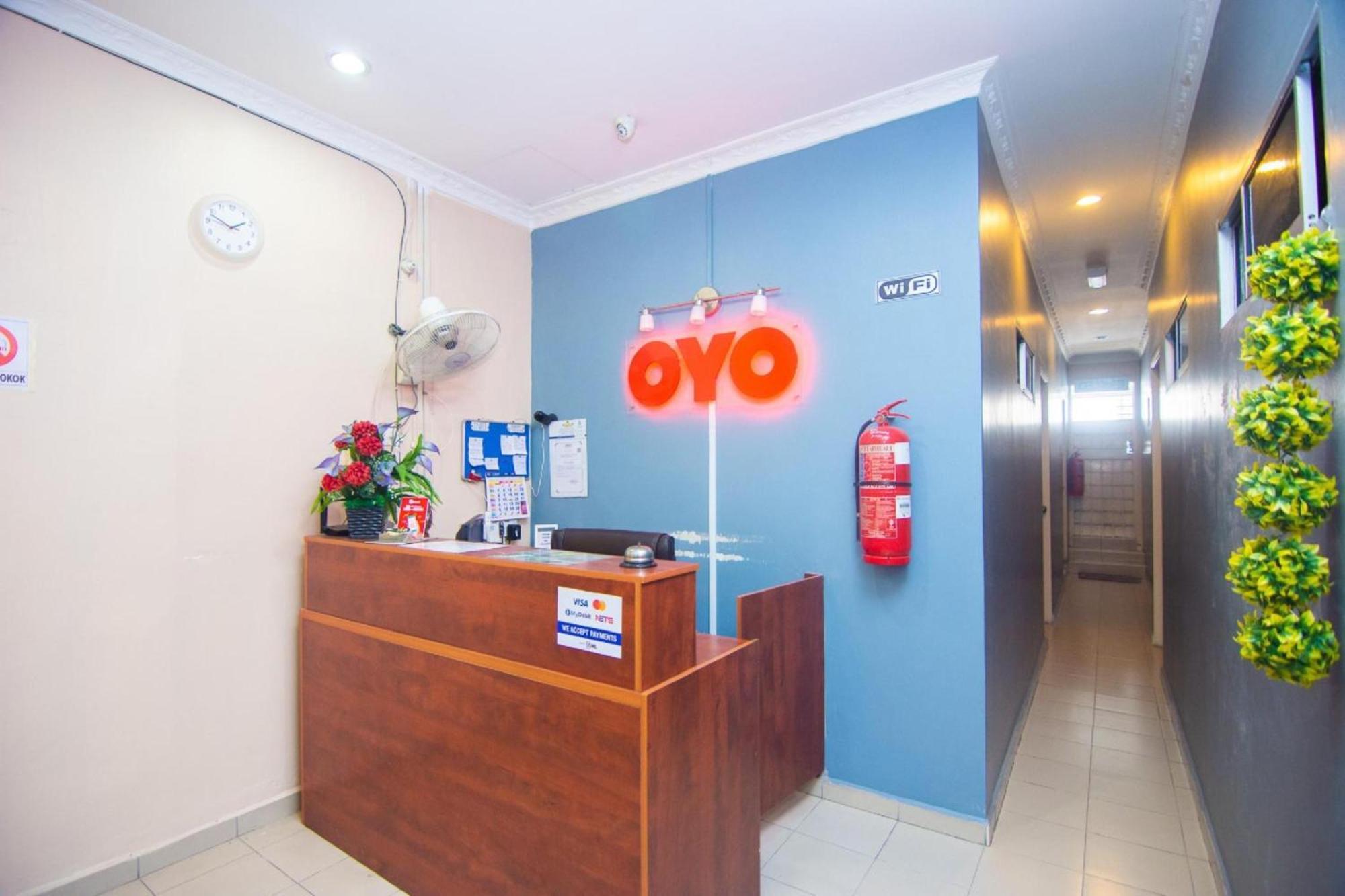 Oyo 1224 Hotel Hajah Rohayah Tanjong Malim Zewnętrze zdjęcie