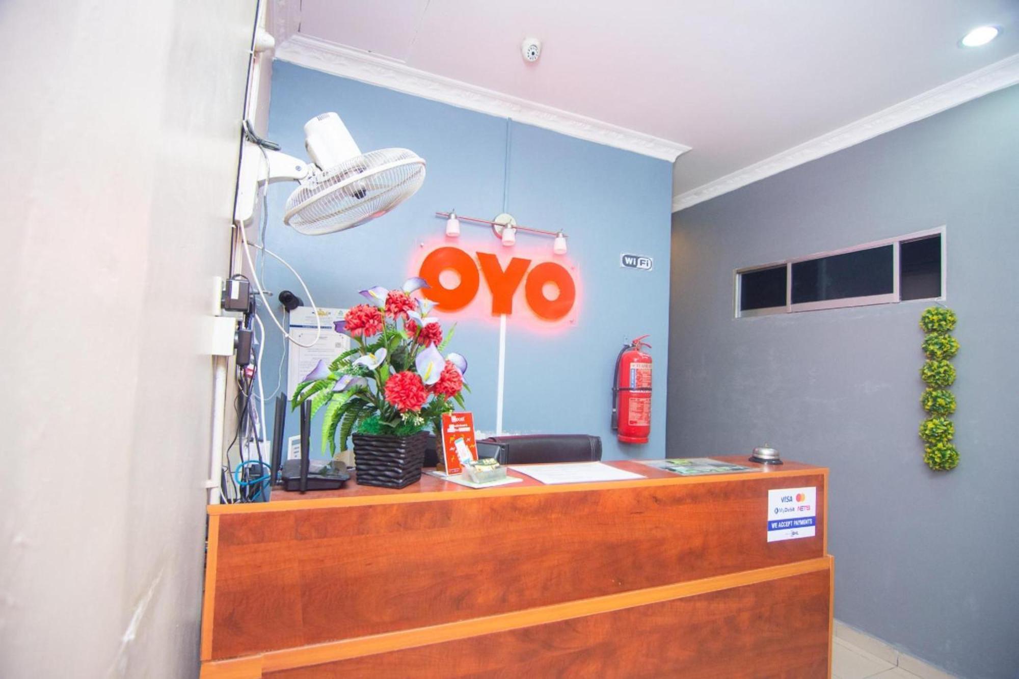 Oyo 1224 Hotel Hajah Rohayah Tanjong Malim Zewnętrze zdjęcie